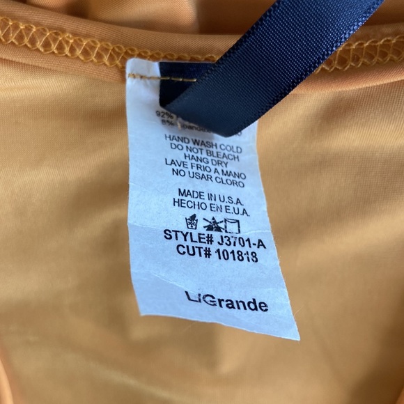 Uptown Bodysuit Sz Large V-Neck Light Orange Like New Condition - Picture 5 of 6